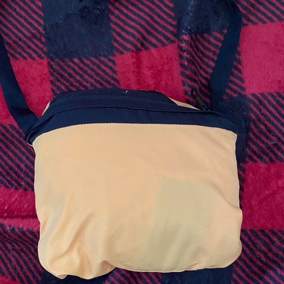 🧣Vintage Mountain Equipment Co op wind breaker - Picture 11 of 11